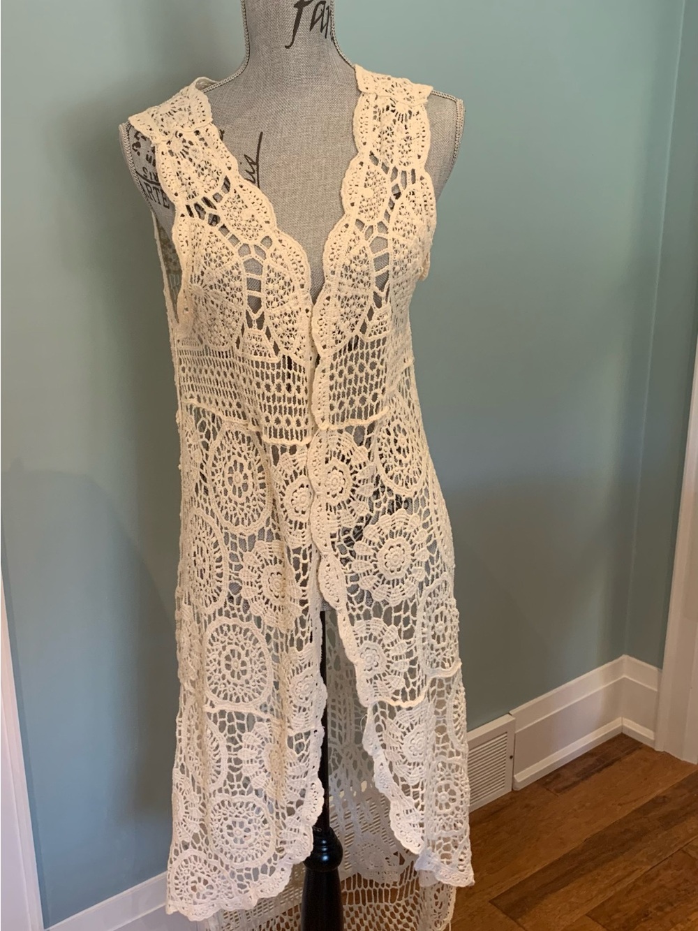 Crochet Lace Vest - Cream